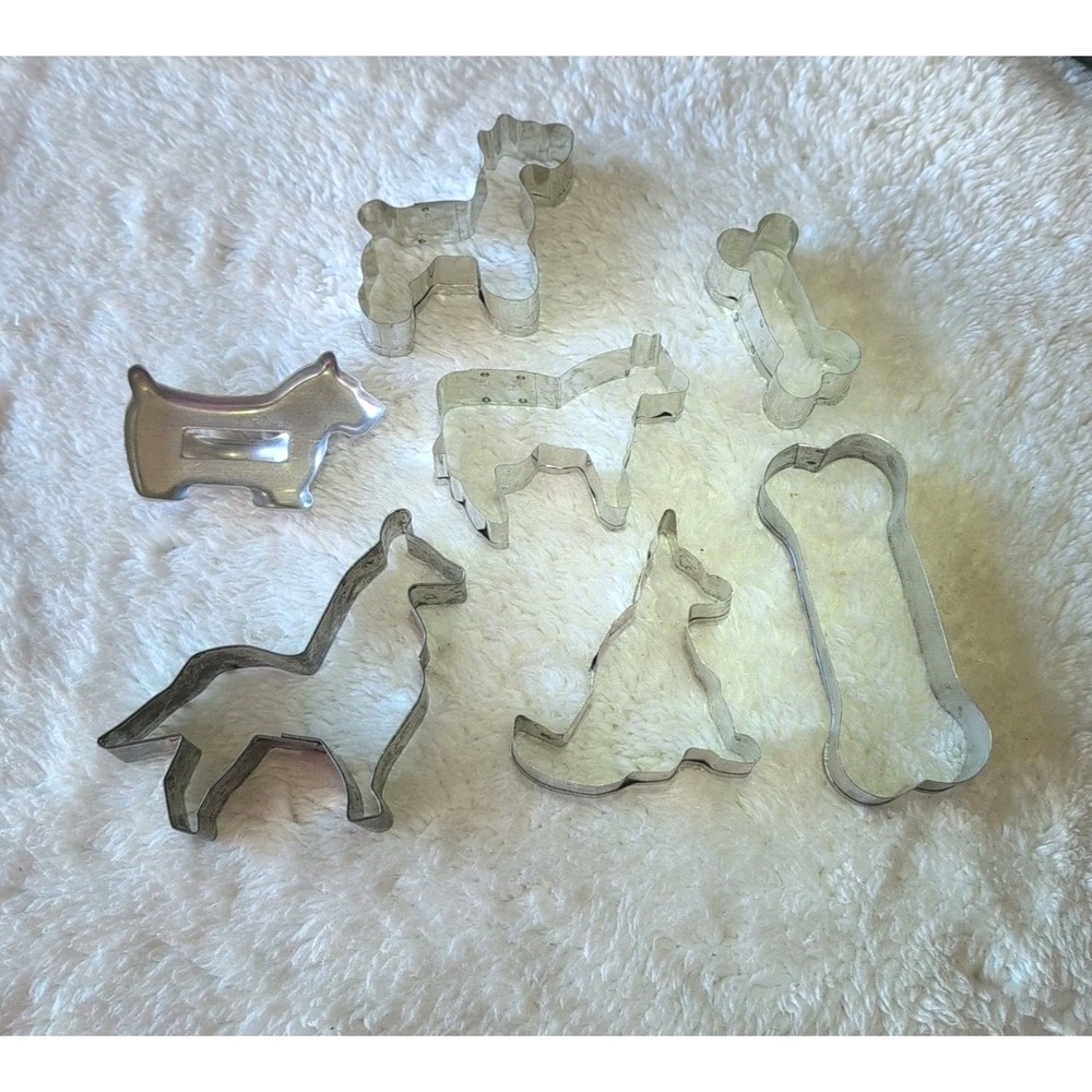 Metal Dog Pet Cookie Cutter Set Bones, Poodle, Scottie, More  7 Pieces